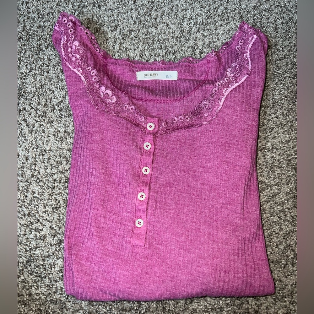 women’s shirt